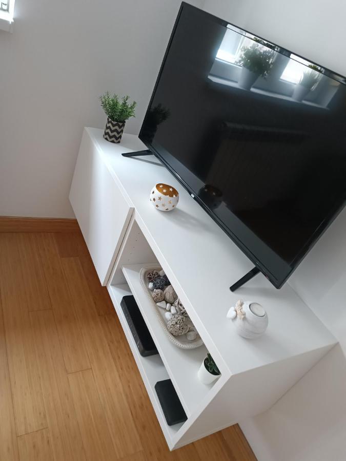 White Apartment Belgrade Exterior photo